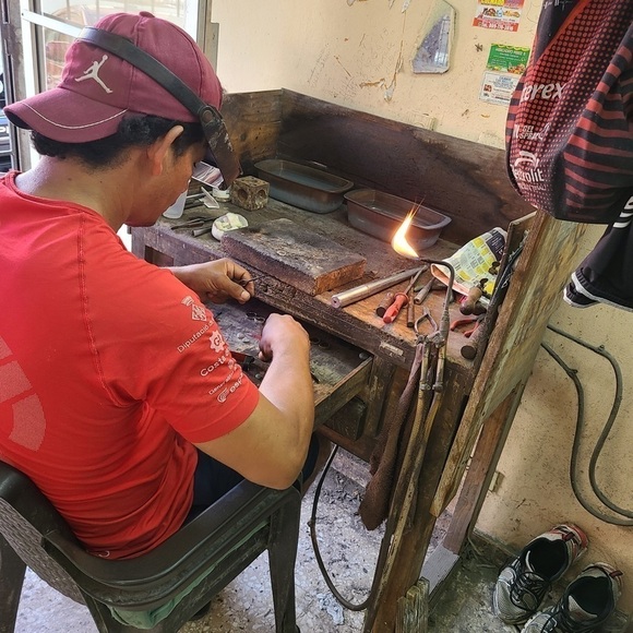 REAL Amber flower pendant - Picture 4 of 5